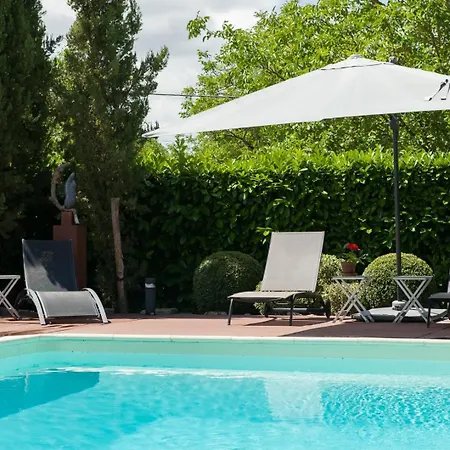 Le Petit Chateau Holiday home