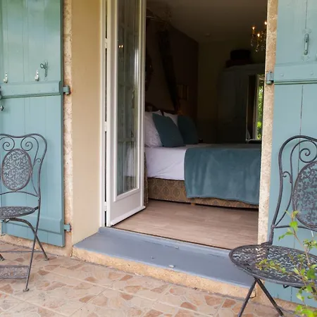 Le Petit Chateau *