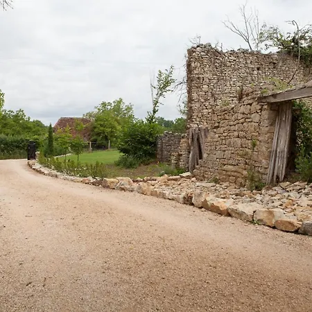 Le Petit Chateau *
